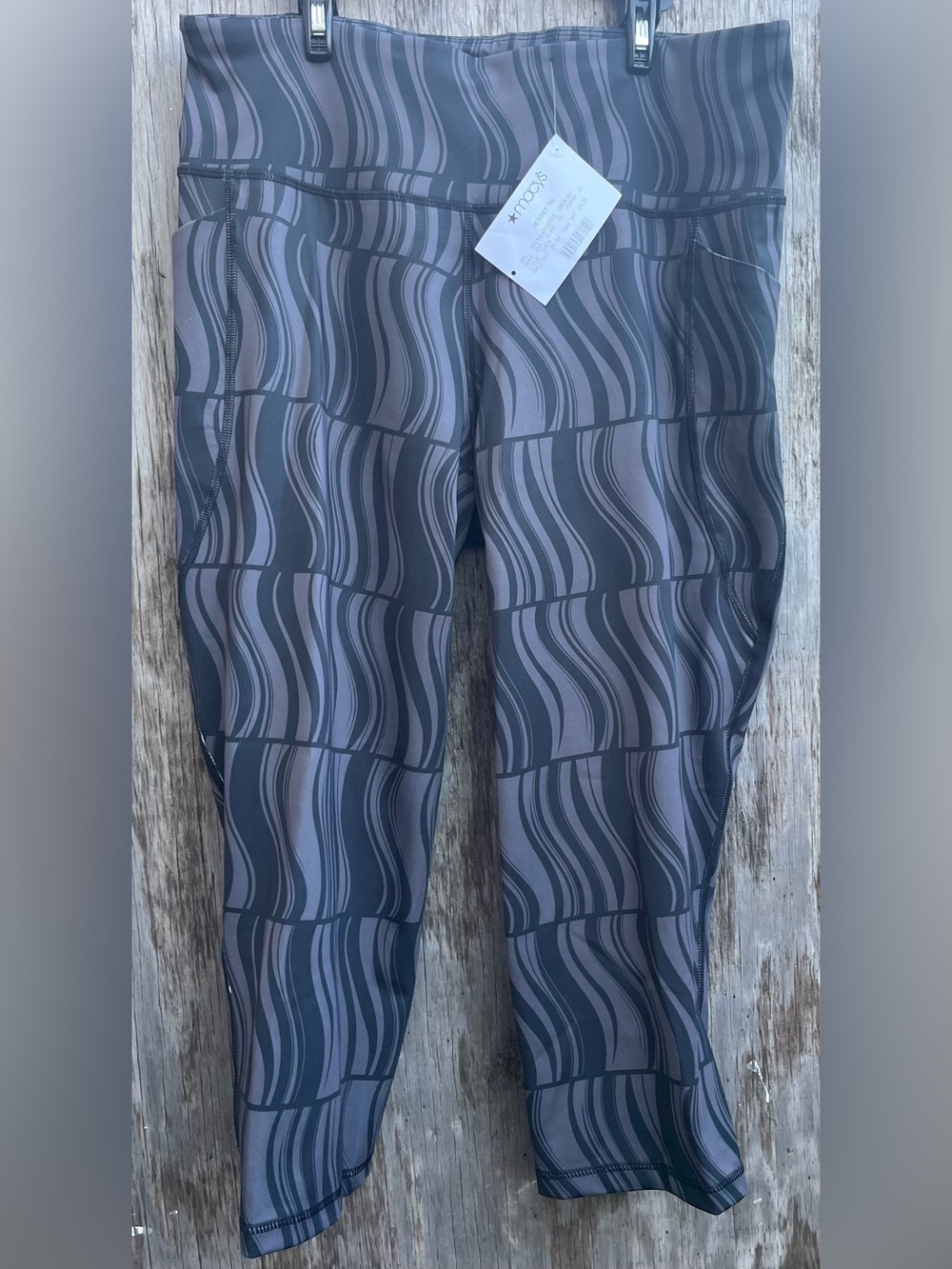Ideology Black & Gray Wavy-Print Leggings